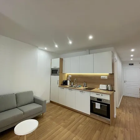 Prime At 92 Antim I Street *
