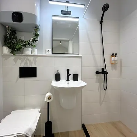 Prime At 92 Antim I Street *